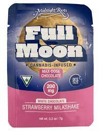 Photograph of product: Midnight Roots - 200mg Full Moon - Strawberry Milkshake