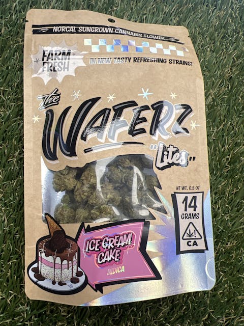 Photograph of product: ICE CREAM CAKE 14G - 