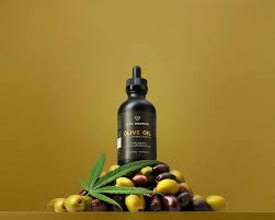 Photograph of product: Infused Olive Oil 100mg 100ml