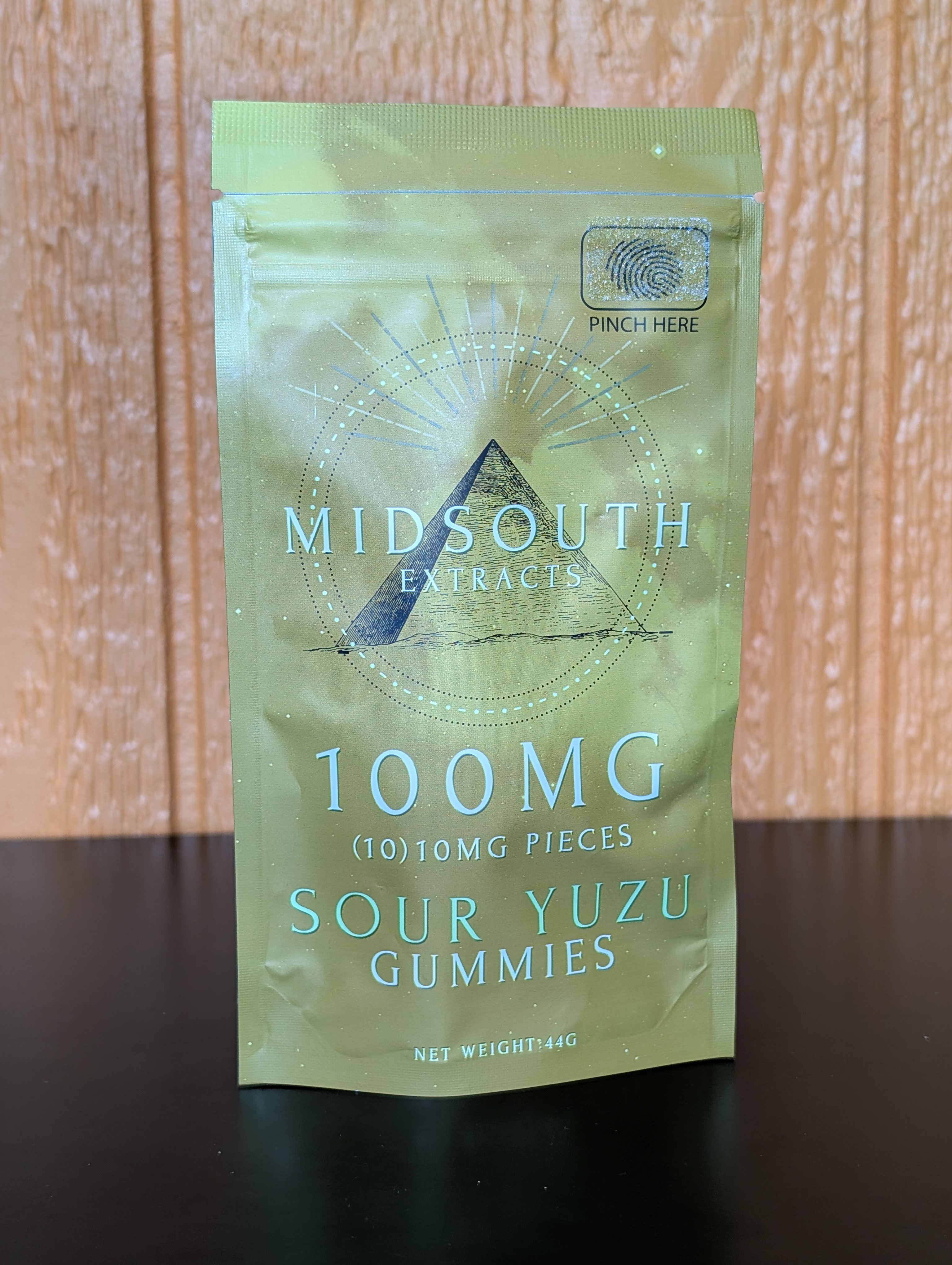 Photograph of product: Midsouth Extracts | Sour Yuzu | 100MG Gummies