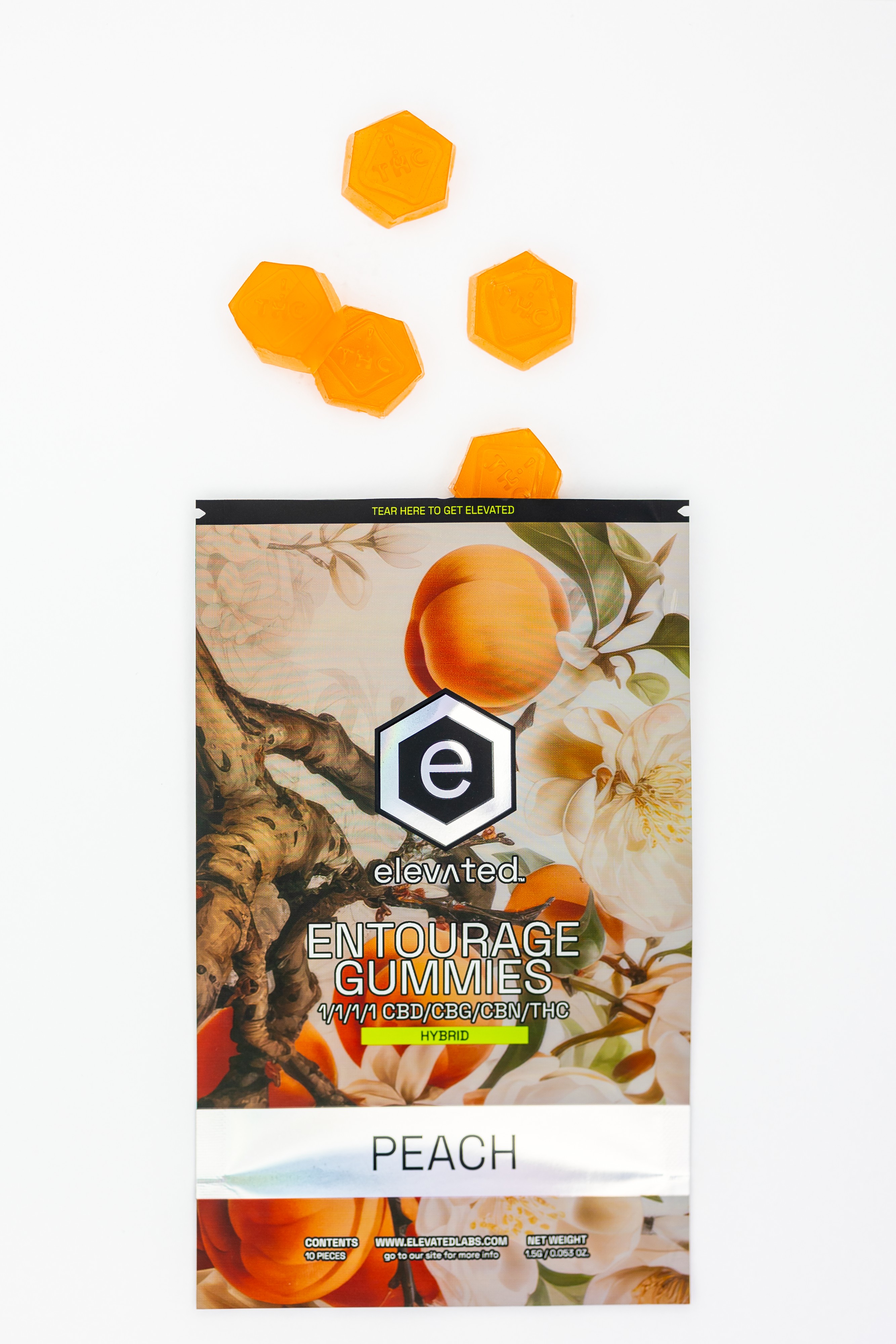 Photograph of product: Elevated Rare Gummies - Peach Entourage 100mg