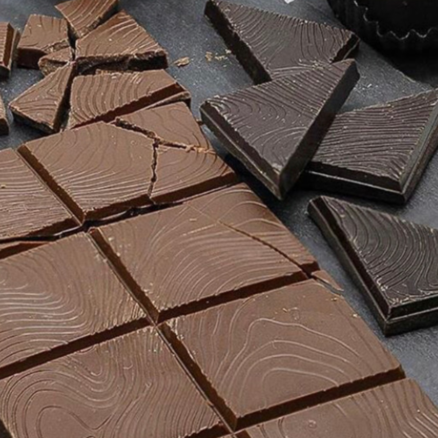 Photograph of product: Oui'd Milk Chocolate Square