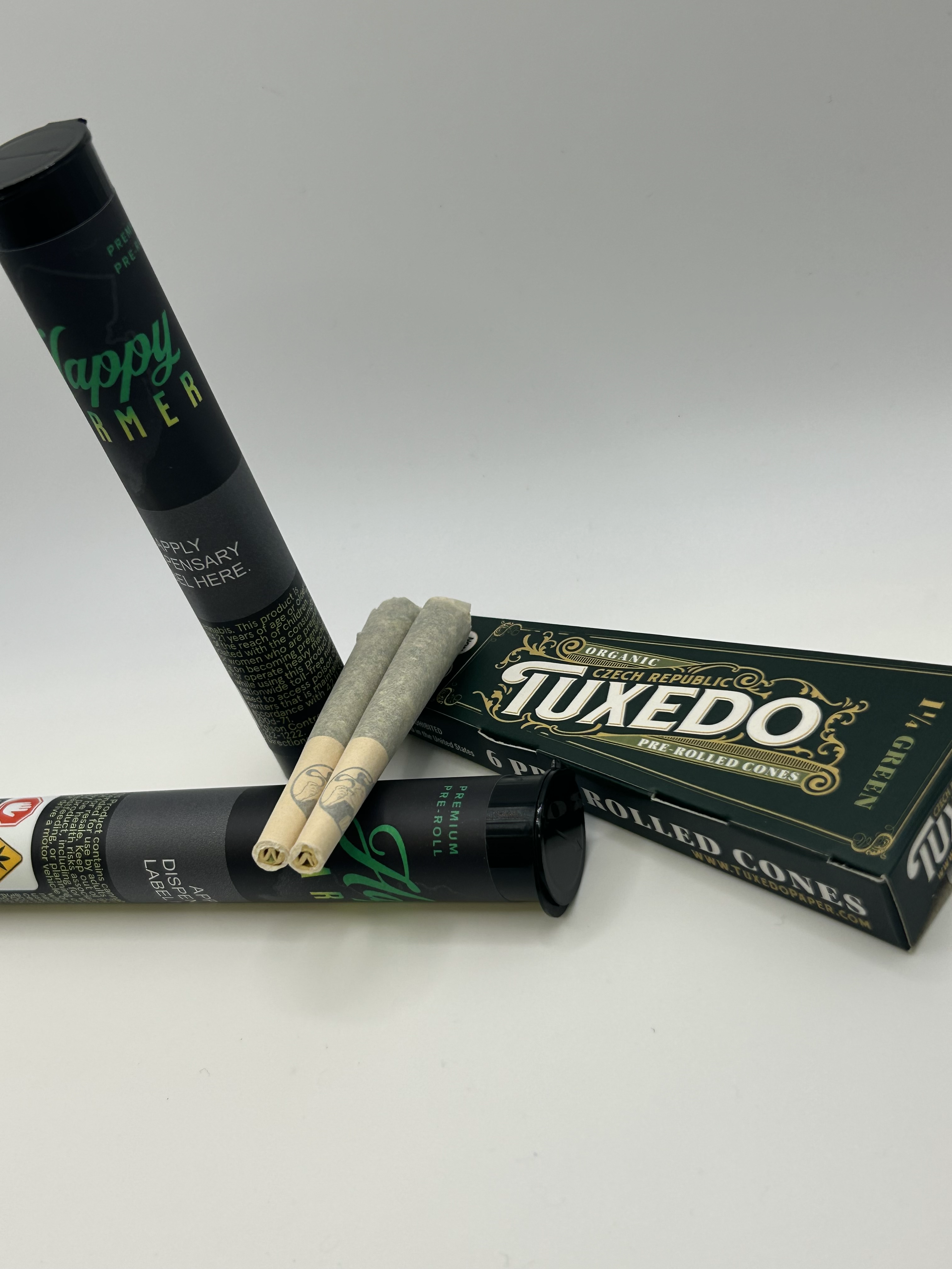 Photograph of product: Happy Farmer - Farmer's Blend (G-Spot x Pink Runtz) - Pre-Roll - 2-Pack (H)