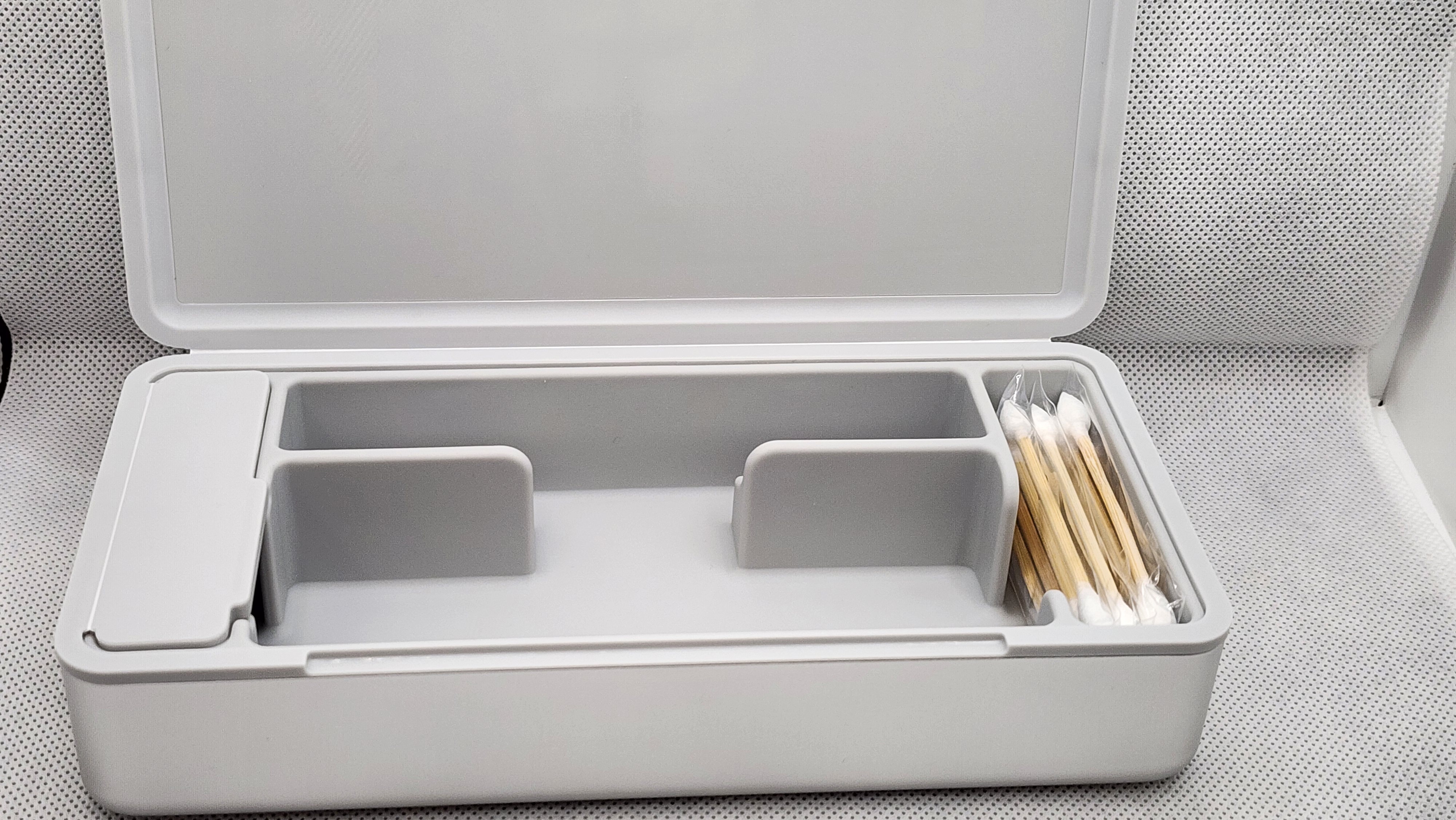 Photograph of product: Pivot Travel case (Puffco)
