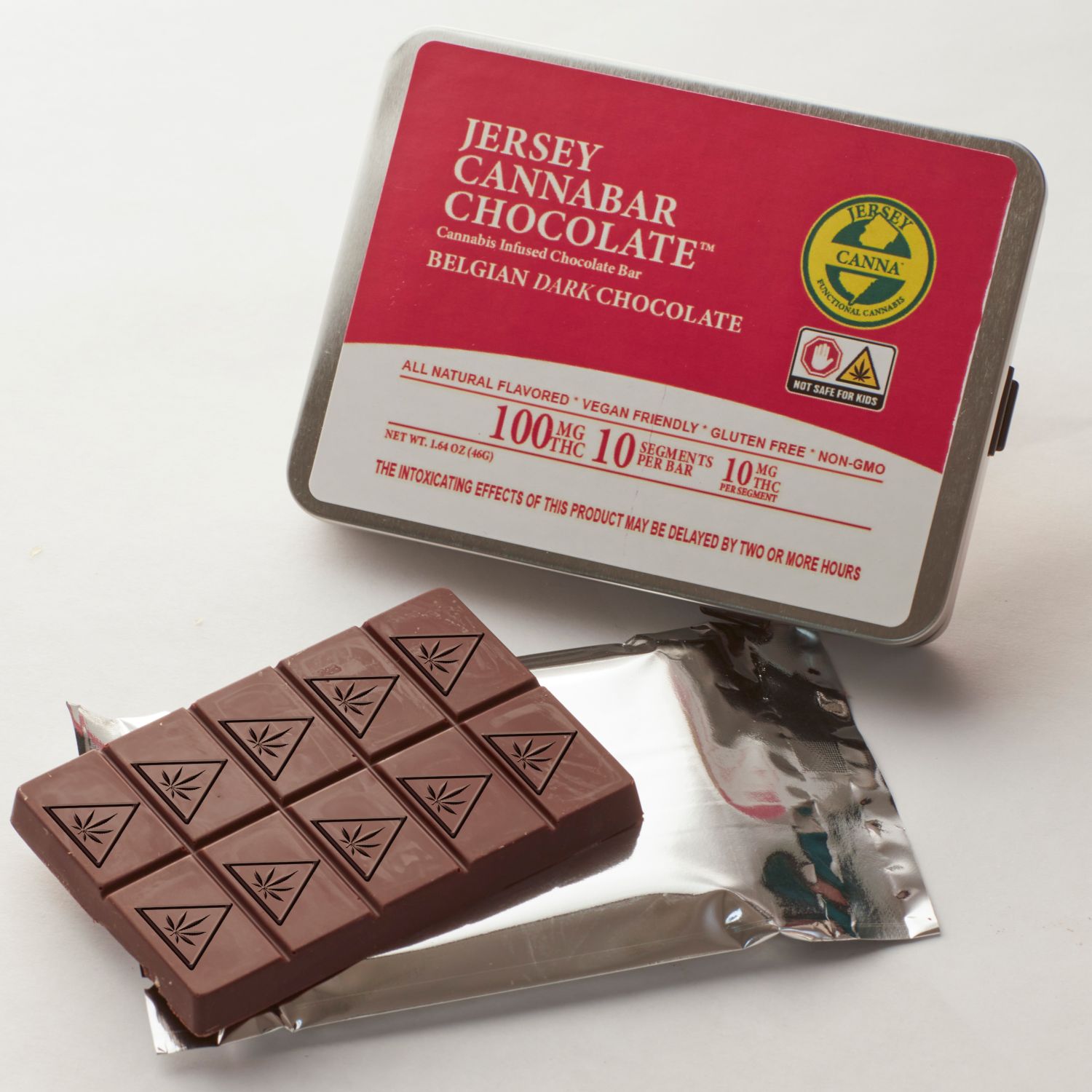 Photograph of product: Inclusion Gourmet - Dark Chocolate Cannabar 100mg
