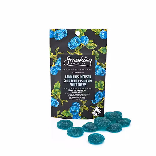 Photograph of product: Smokiez| Sour Blue Raspberry Oui'd| 100mg TH-oui Fruit Chews