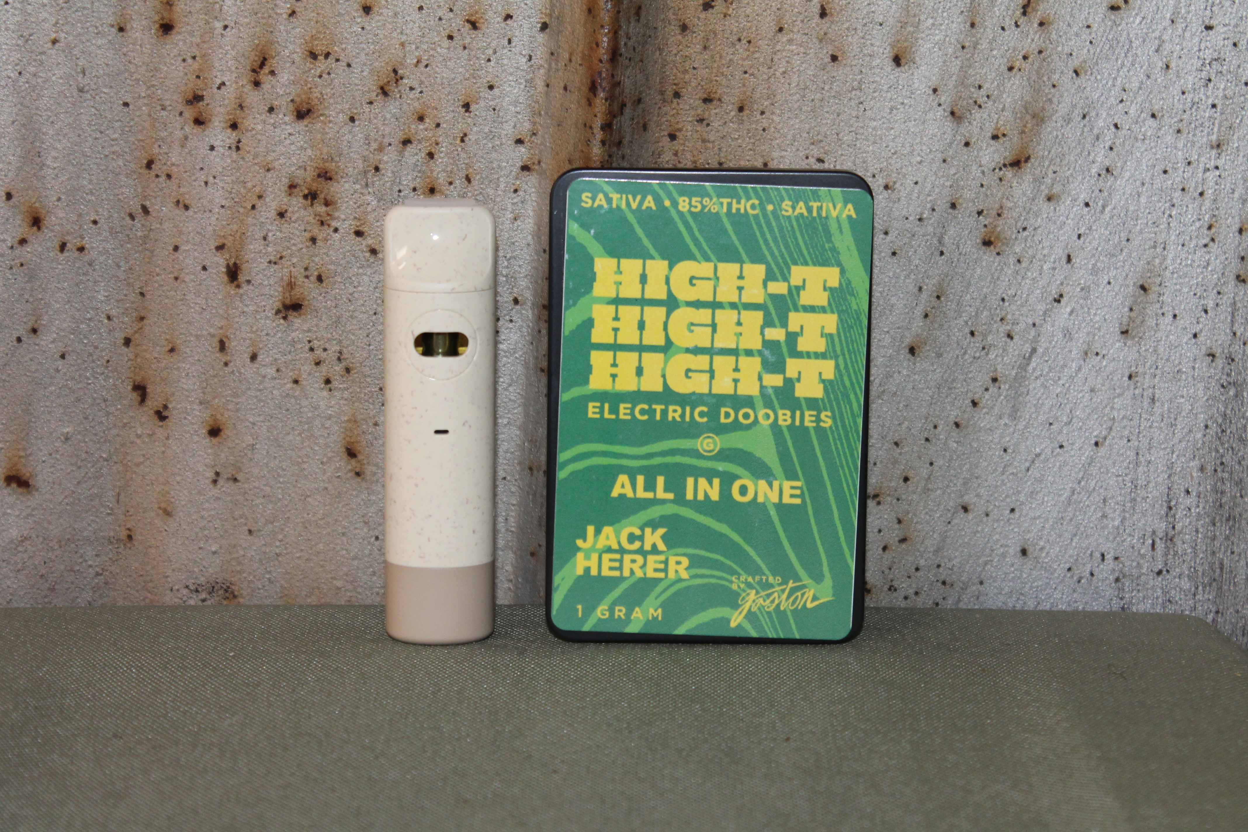 Photograph of product: Gaston I All In One ( Jack Herer) Cart