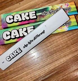 Photograph of product: Cake disposable zskittlez