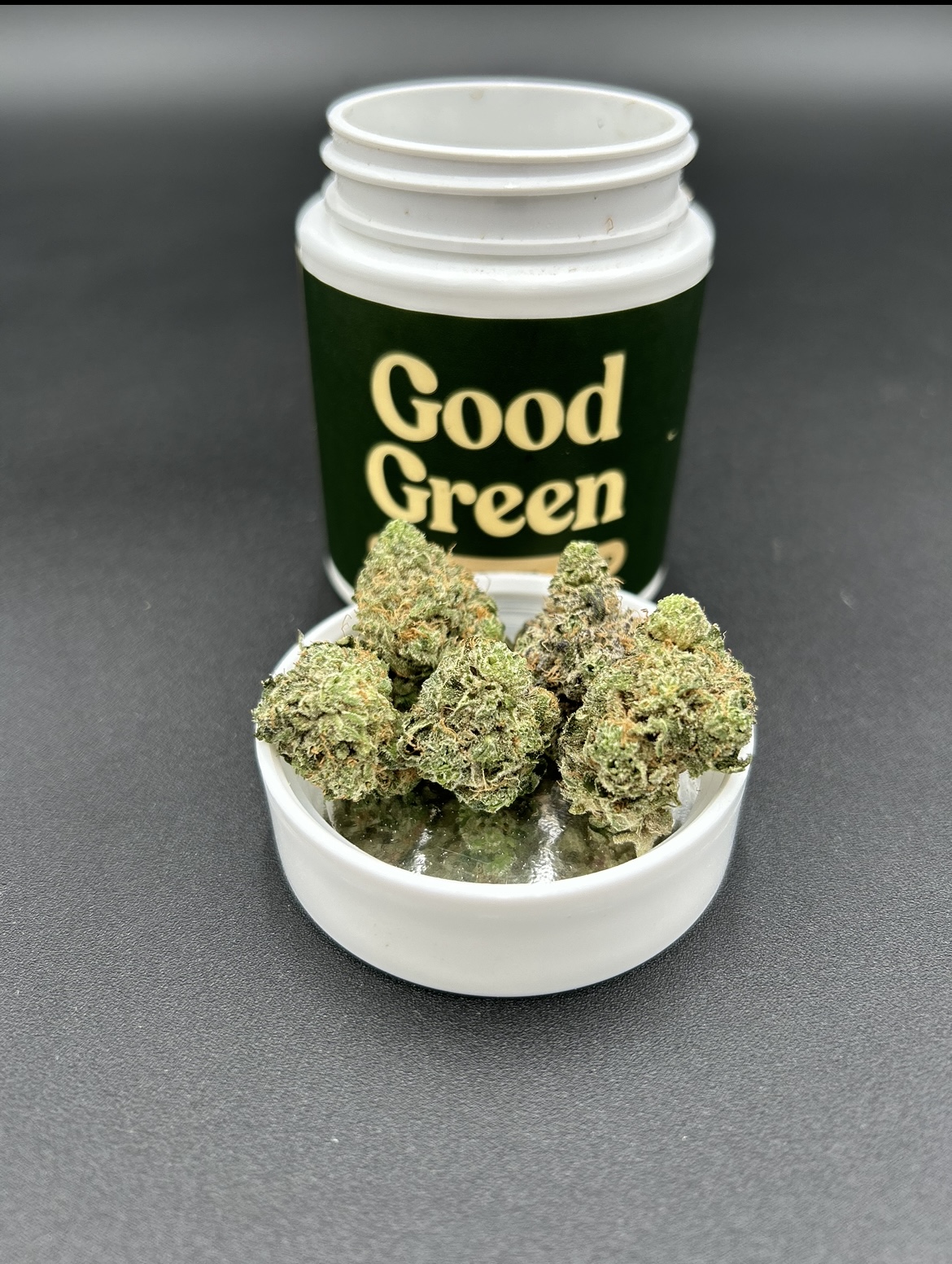 Photograph of product: GOOD GREEN LAVENDER GELATO POPCORN 7G