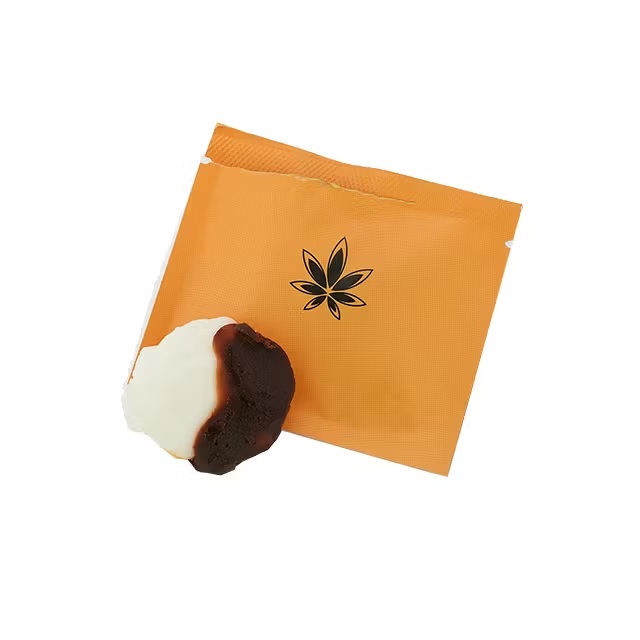 Photograph of product: Black & White Cookies 10mg x 10-Pack