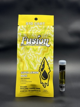 Photograph of product: Super Lemon Haze 510 Thread Fusion Cartridge | True North Collective | 1g