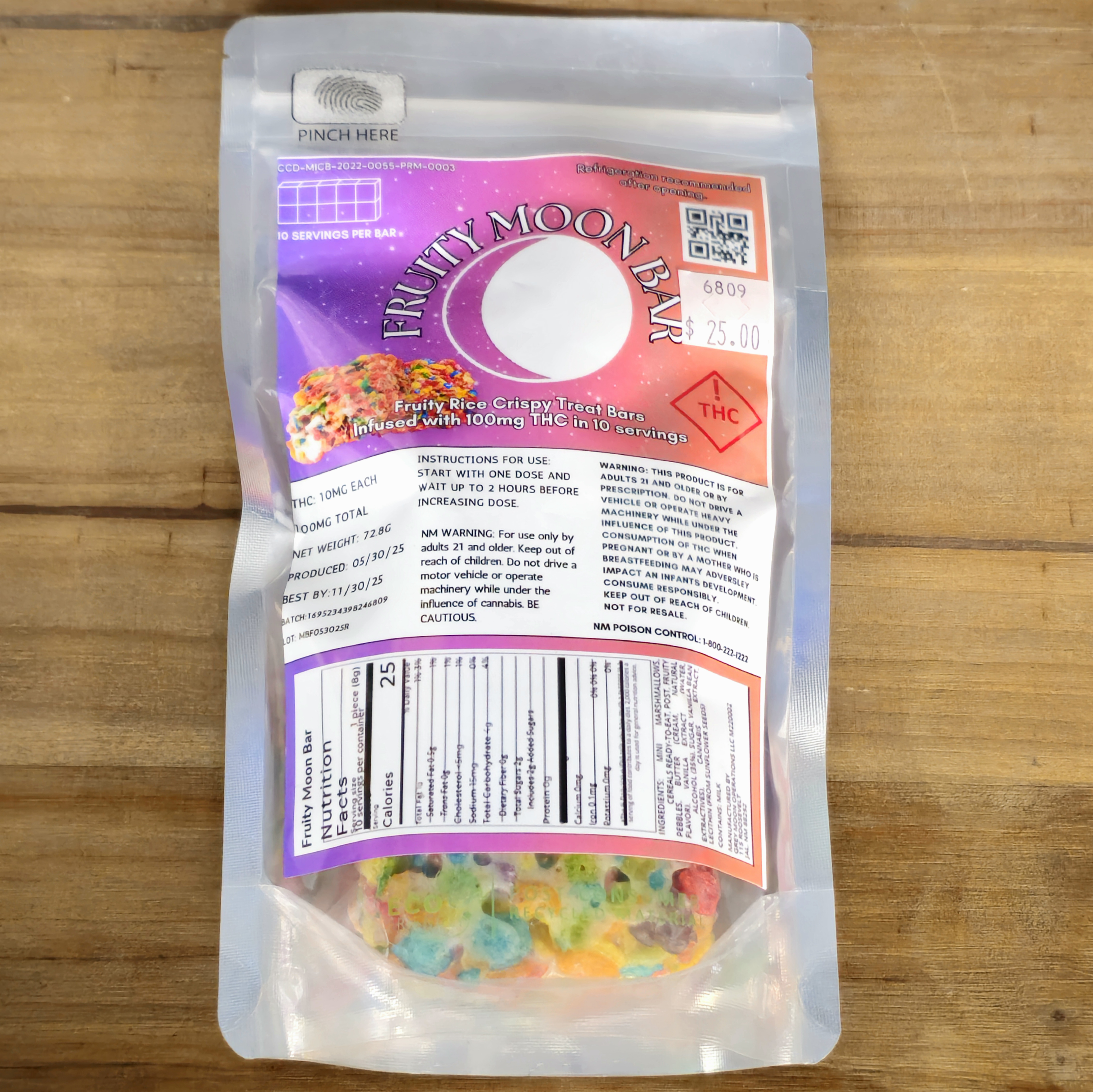 Photograph of product: Fruity Moon Bar | 100MG | 6809