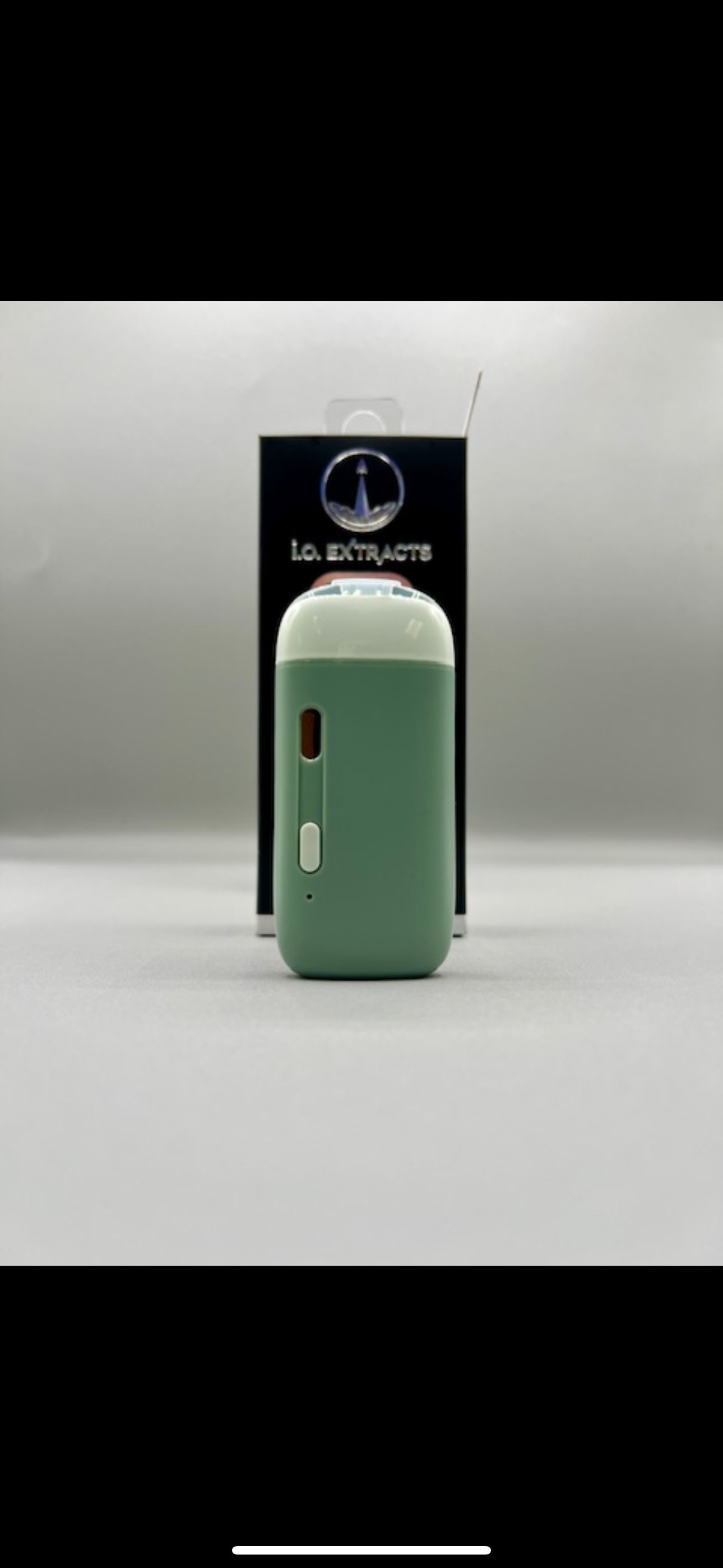 Photograph of product: I.O. Extracts Live Resin AIO Blueberry 1g