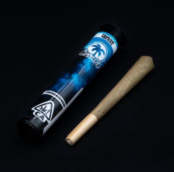 Photograph of product: Connected Oui'd Co. - Dosi & Banana 1g Preroll
