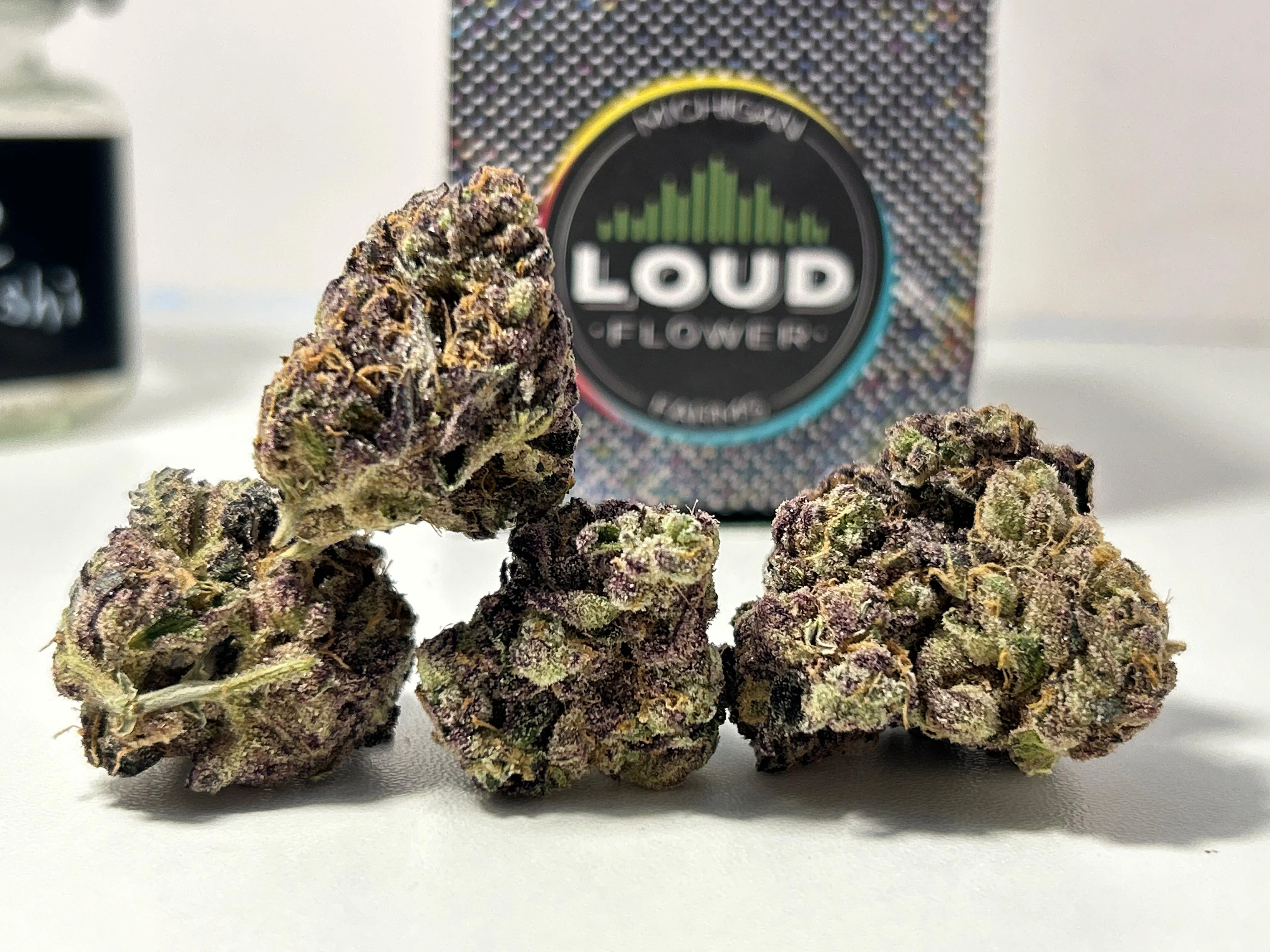 Photograph of product: Mi Loud | Blue Zushi | Bulk Flower - 28g