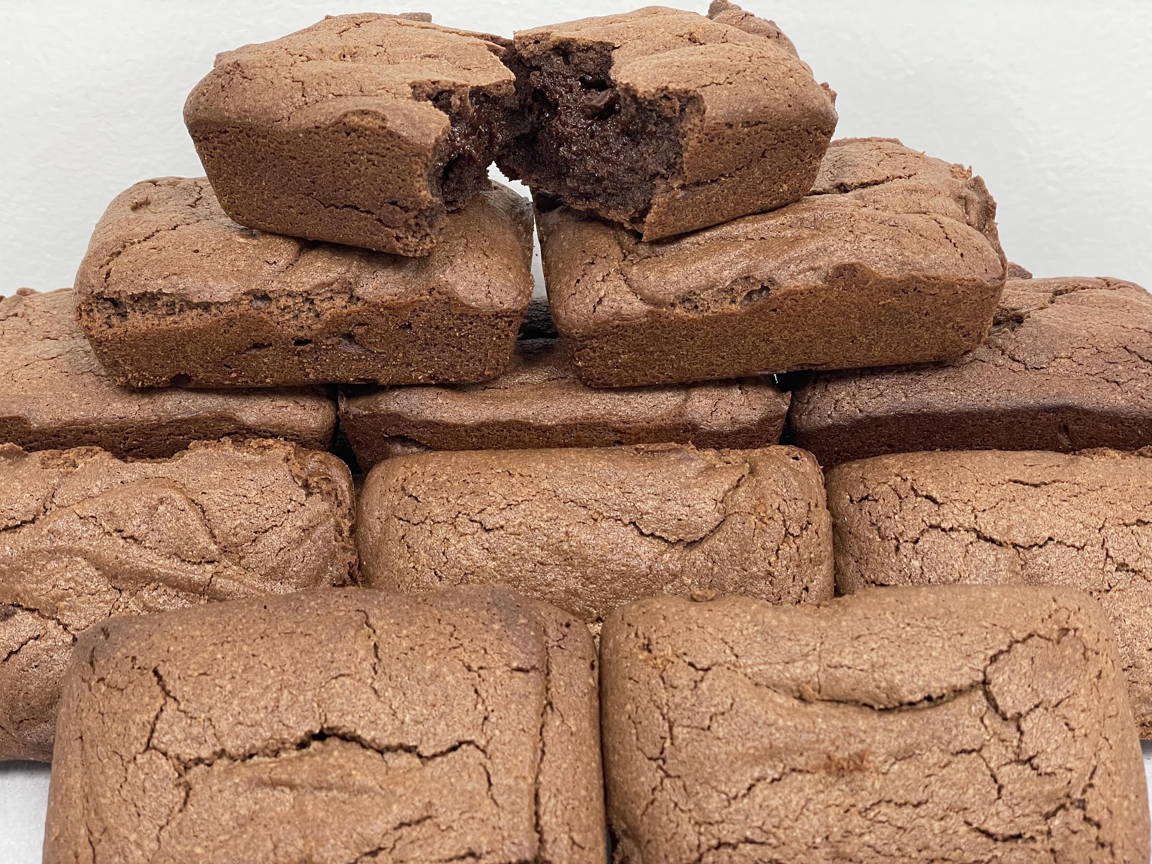 Photograph of product: AU Triple Phoenix: Brownie 200mg