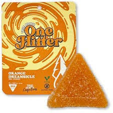 Photograph of product: TRUE NORTH | ONE HITTER | ORANGE DREAMSICLE | GUMMIES | 200MG | REC