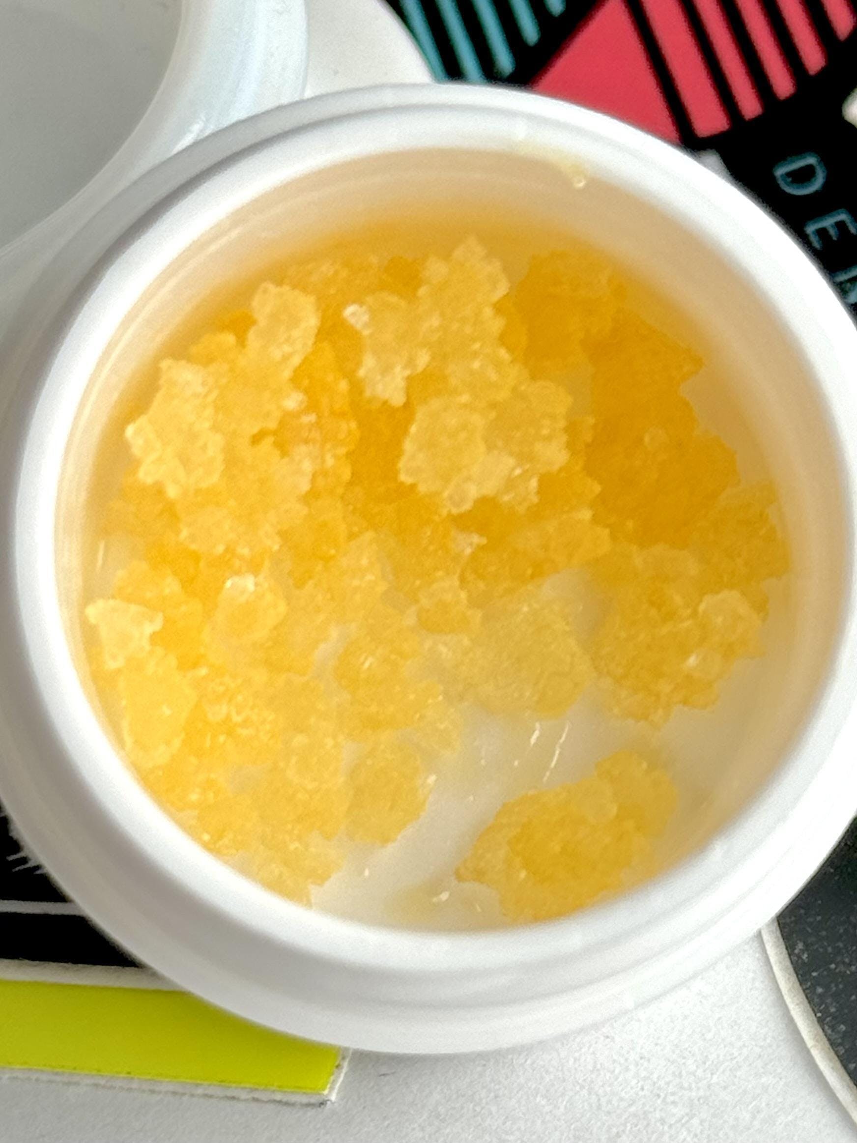 Photograph of product: NEWT BROS - 1g STRAWBERRY JELLY AXO NUG RUN SUGAR WAX