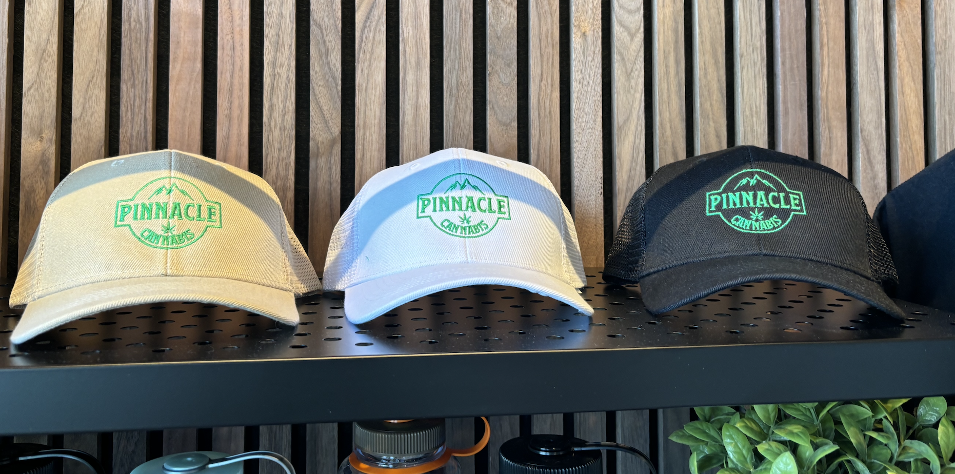 Photograph of product: Pinnacle Oui'd Hat