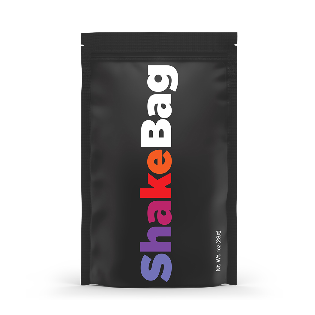 Photograph of product: Layer Cake Trim & Shake 28g