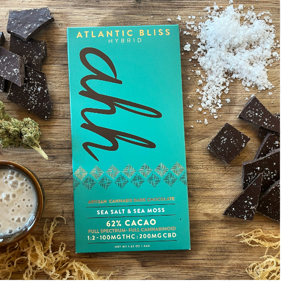 Photograph of product: Ahh 1:2 Atlantic Bliss Sea Salt Dark Chocolate Bar 100mg 20pk (TH-oui:CBD)