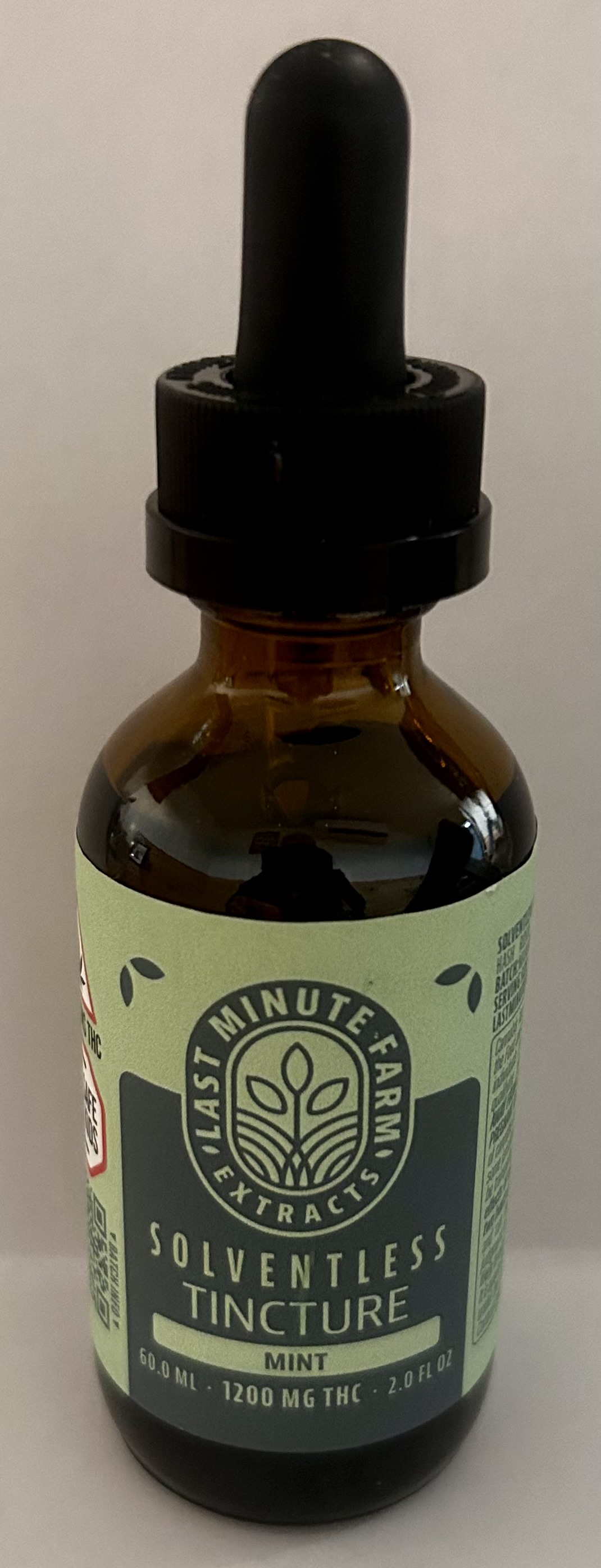 Photograph of product: 1200 MG Solventless Mint Tincture