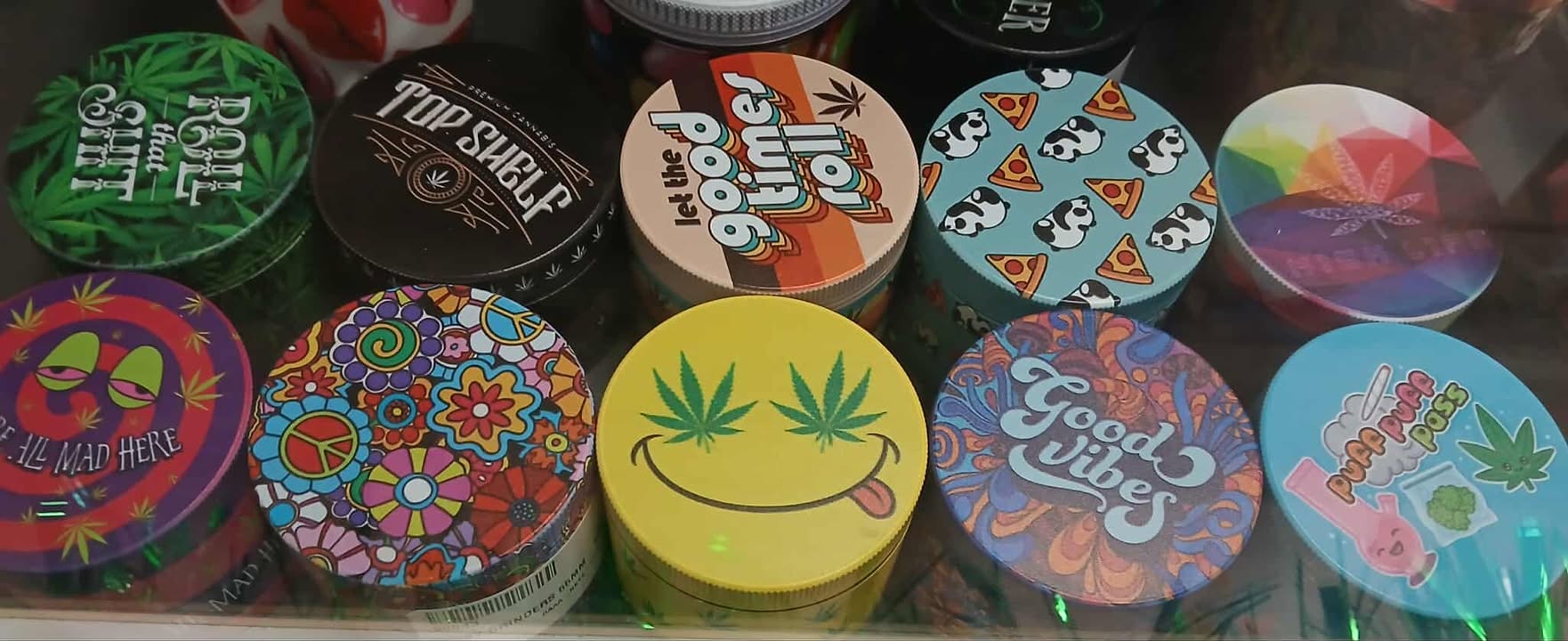 Photograph of product: WACKY GRINDERS 55MM | $17