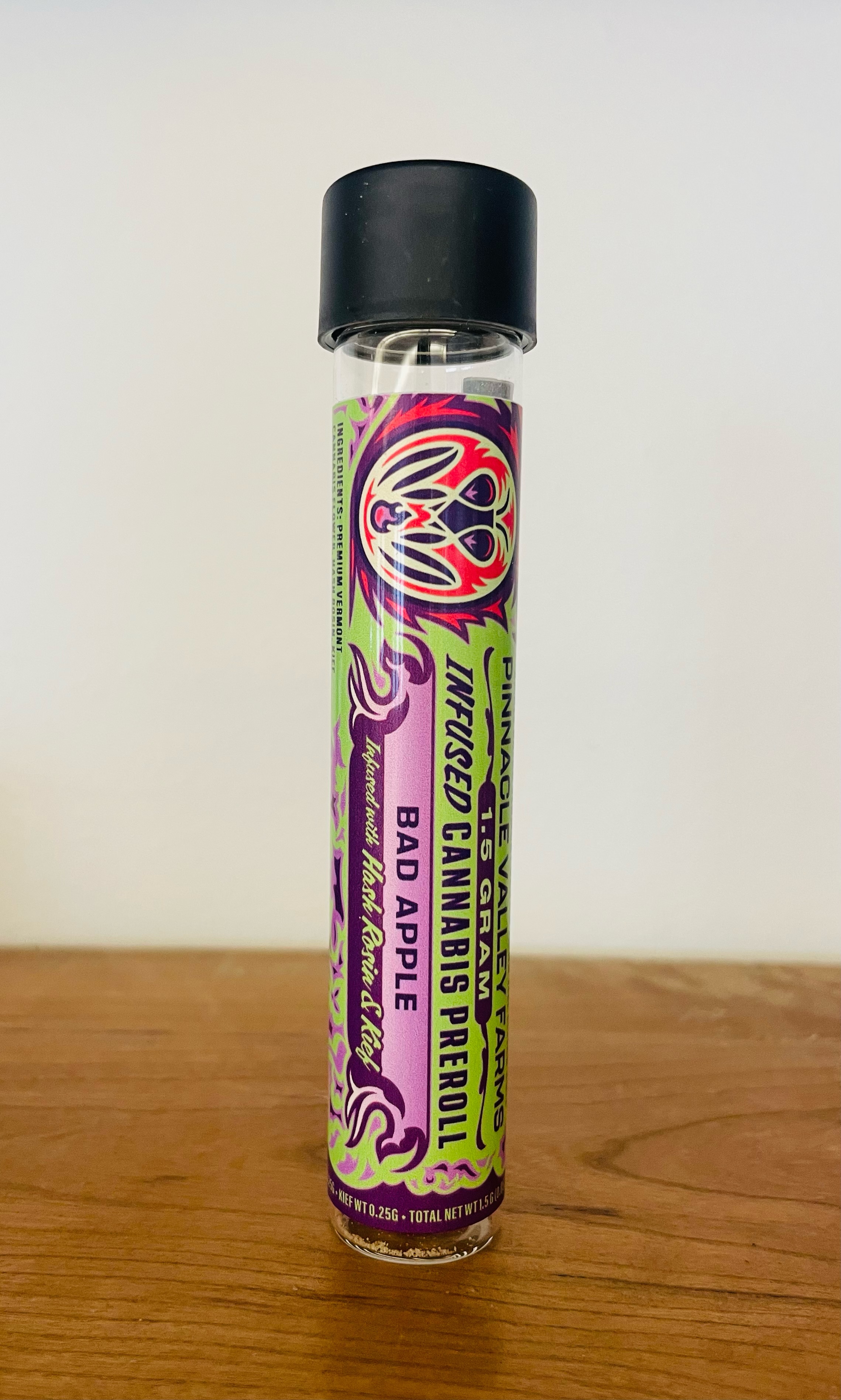 Photograph of product: Pinnacle Valley Farms | Bad Apple | Infused Preroll | 1.5 g | 43.74% TH-oui