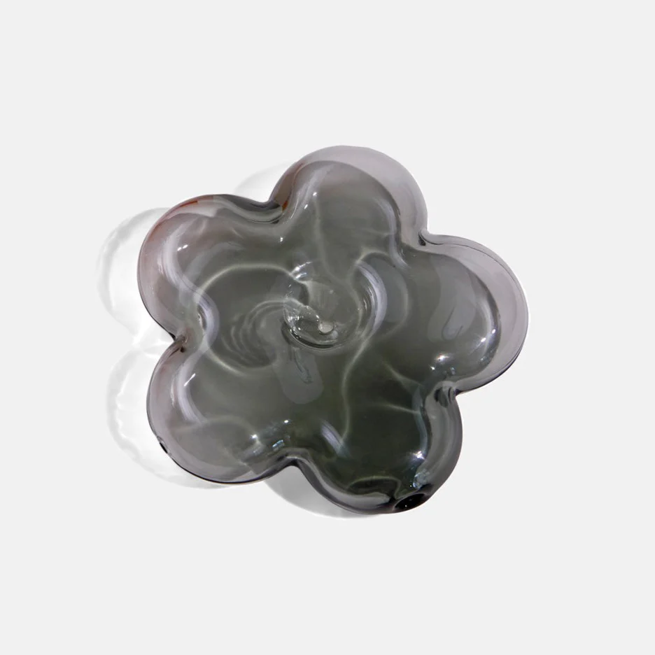 Photograph of product: Petal Puffer Pipe in Smoke