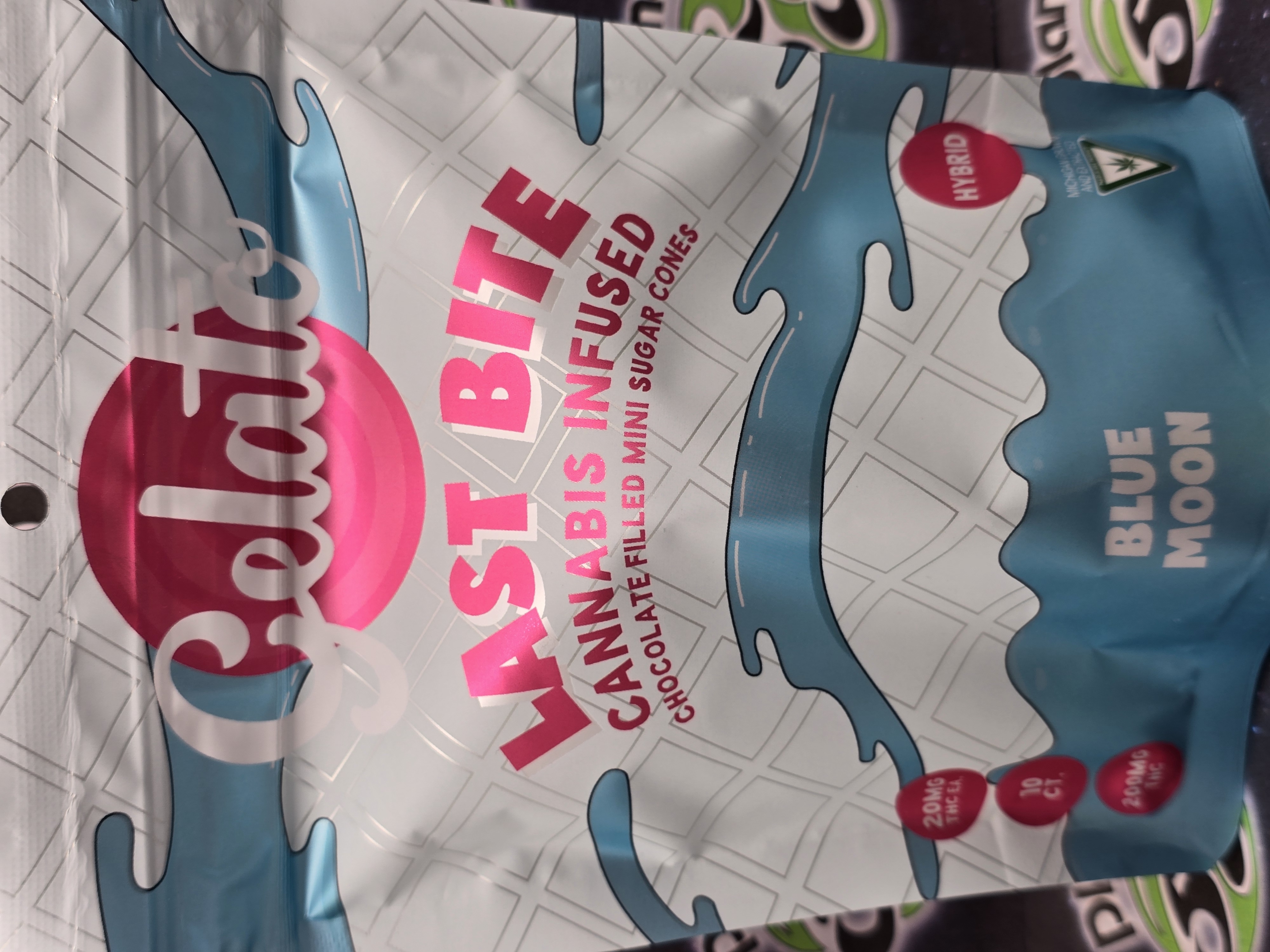 Photograph of product: Gelato Last Bites | Blue Moon 10pk | 200mg Edible