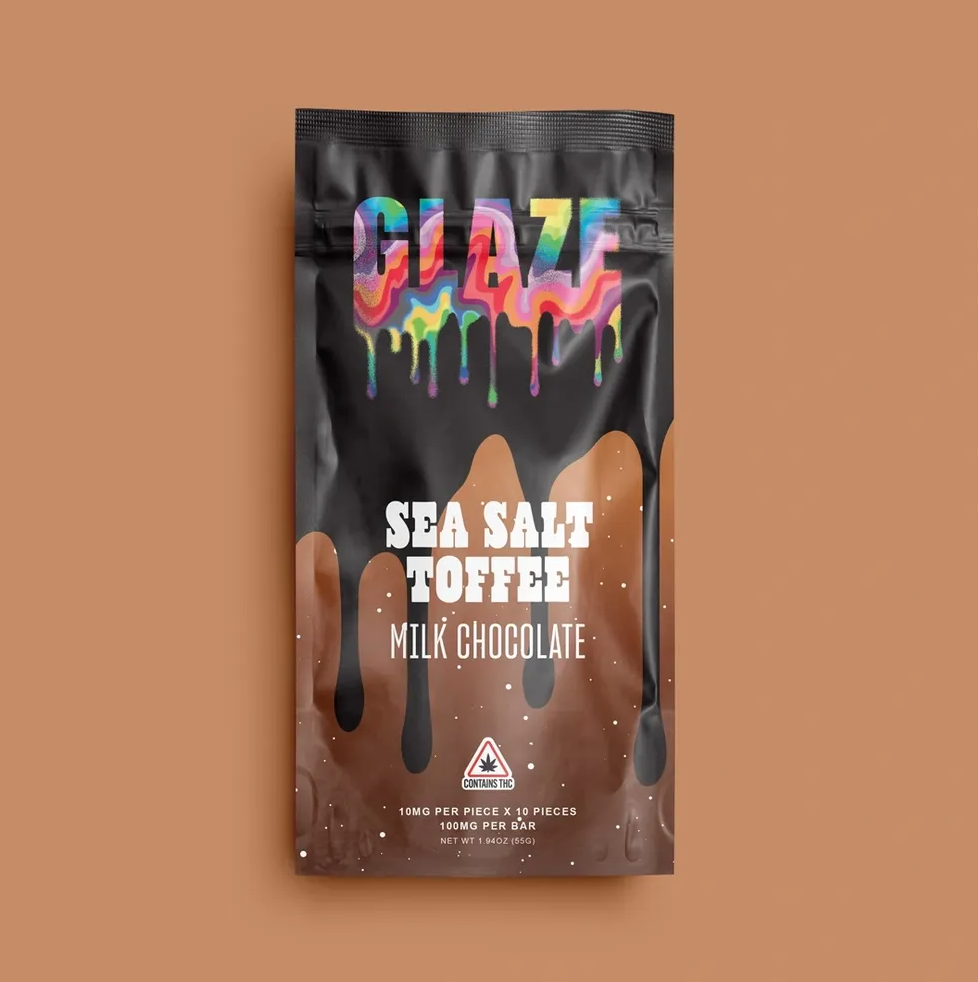 Photograph of product: Glaze Sea Salt Toffee Chocolate Bar