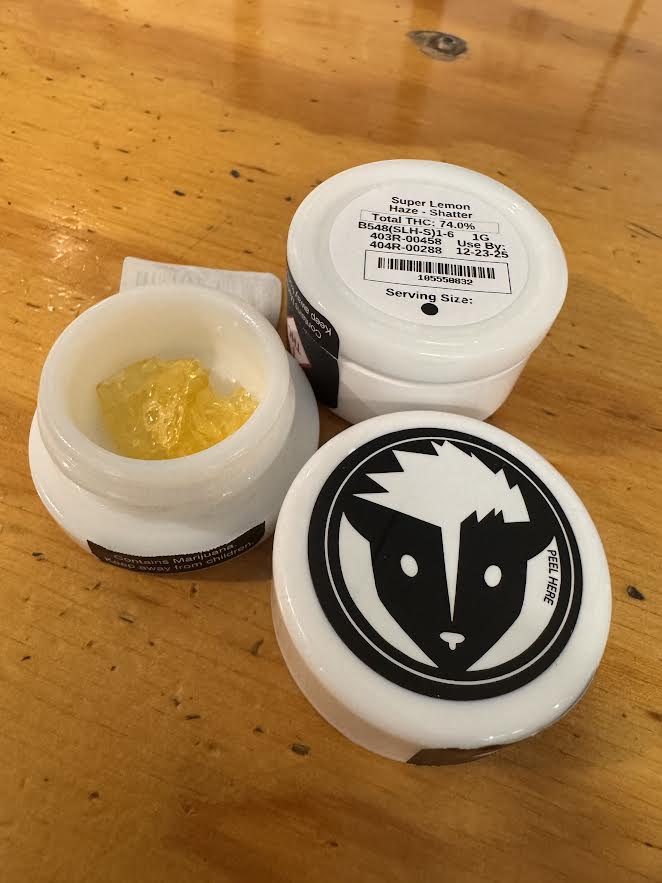 Photograph of product: Rare Dankness | Super Lemon Haze | Shatter | Oui'd