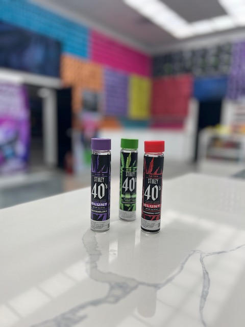 Photograph of product: Stiiizy Infused Blunts - Skywalker OG (Oui'd)