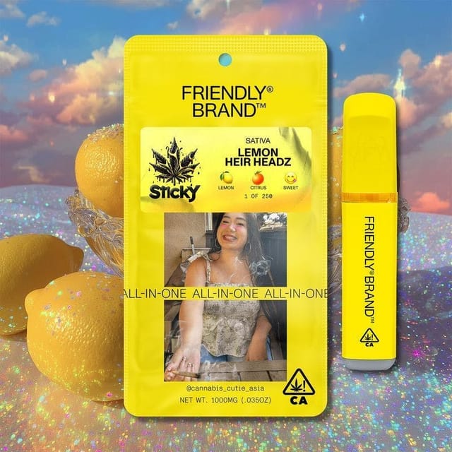 Photograph of product: Lemon Heir Headz (S) - Nucleus Cured Resin AIO 1g - Lemon Heir Headz (S)