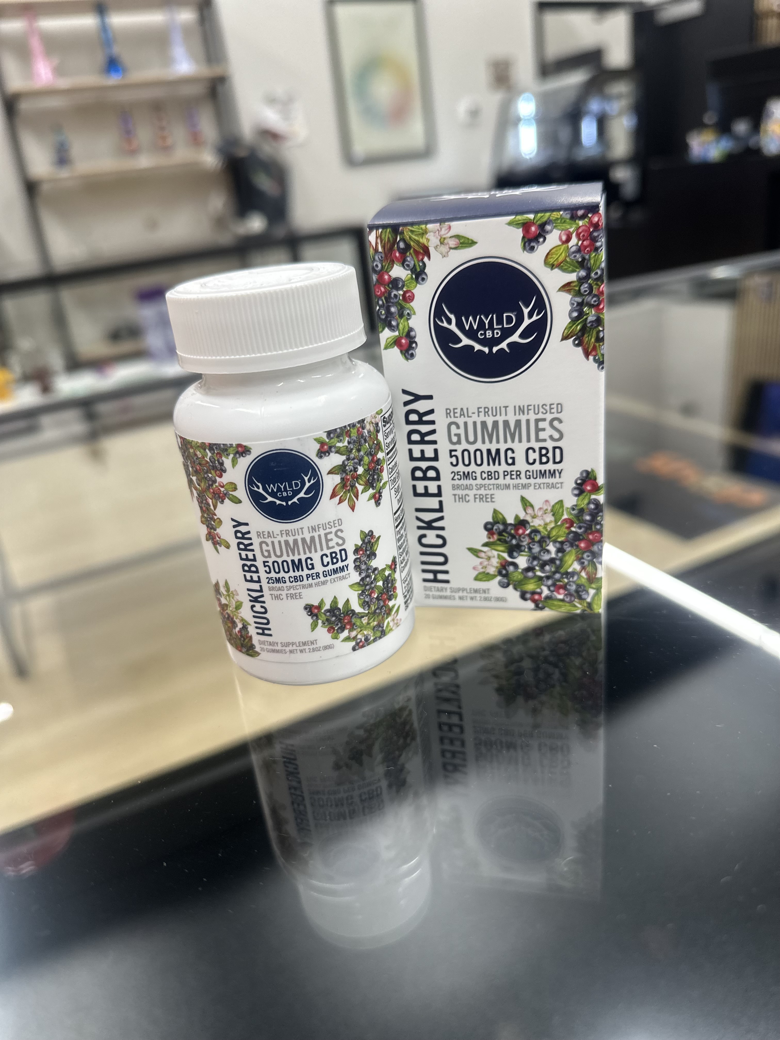 Photograph of product: Wyld - HUCKLEBERRY CBD Gummies 20pk