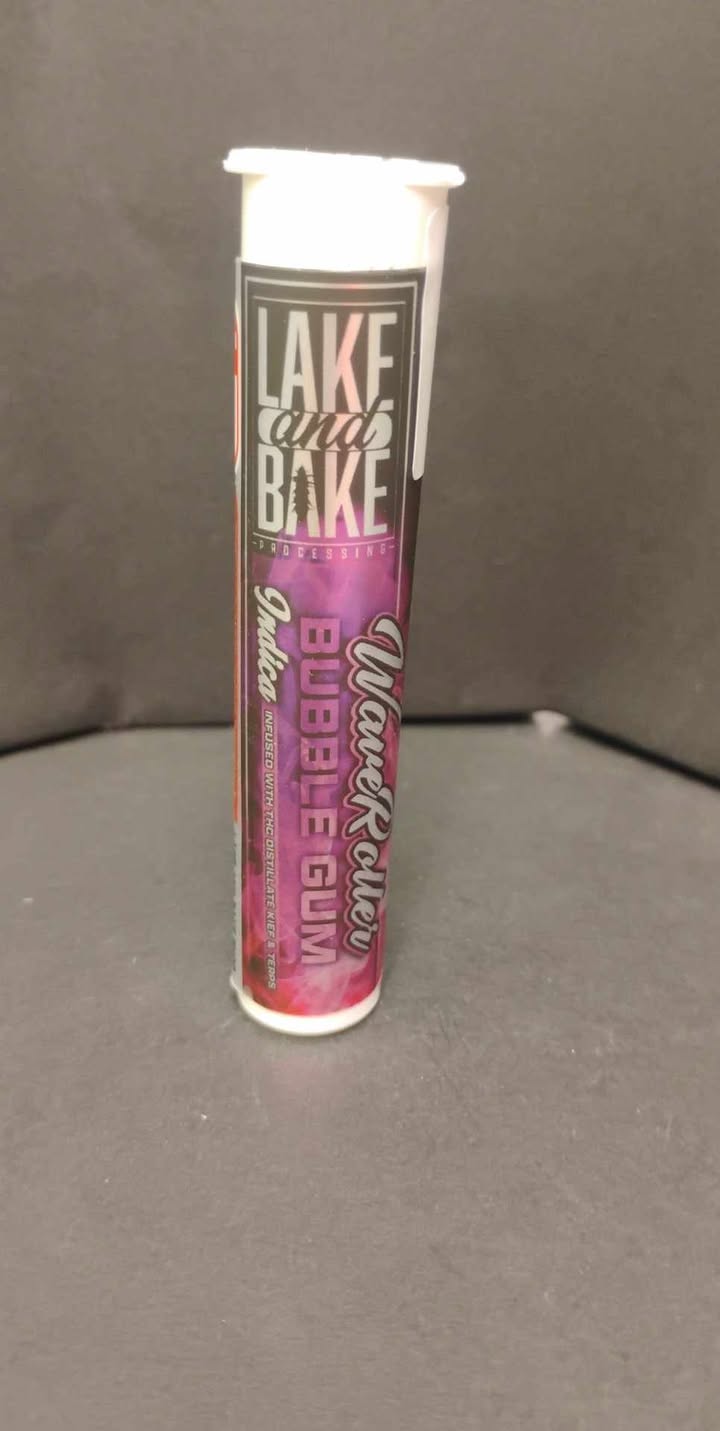 Photograph of Product: Bubblegum $8 Wave Roller | Lake & Bake