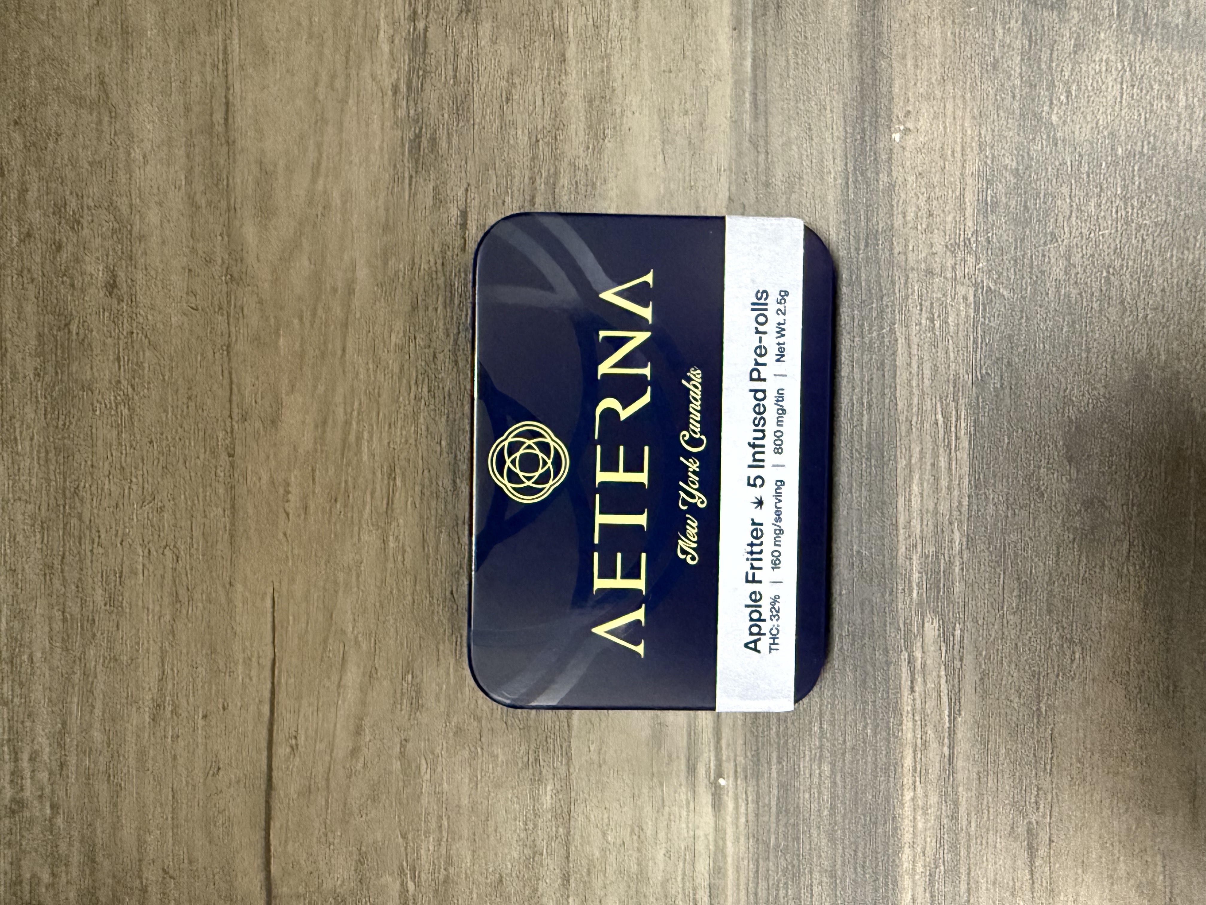 Photograph of product: Aeterna Oui'd - Infused Pre Roll Tin 5pk - Apple Fritter