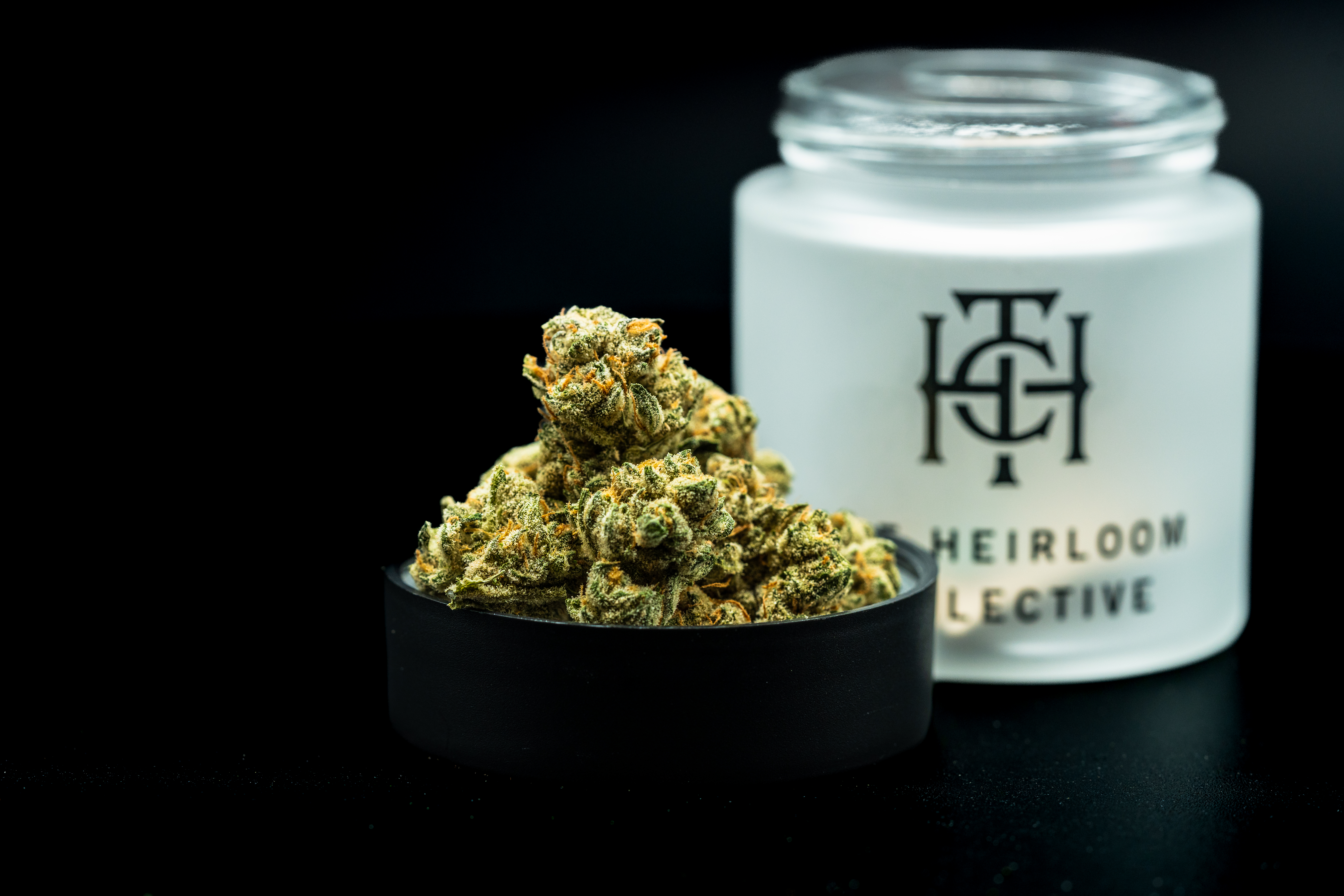 Photograph of product: Grapes 3.5g Jar The Heirloom Collective