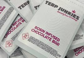 Photograph of product: Terp Junkies - Rosin Infused - Cookies and Cream Chocolate 100mg