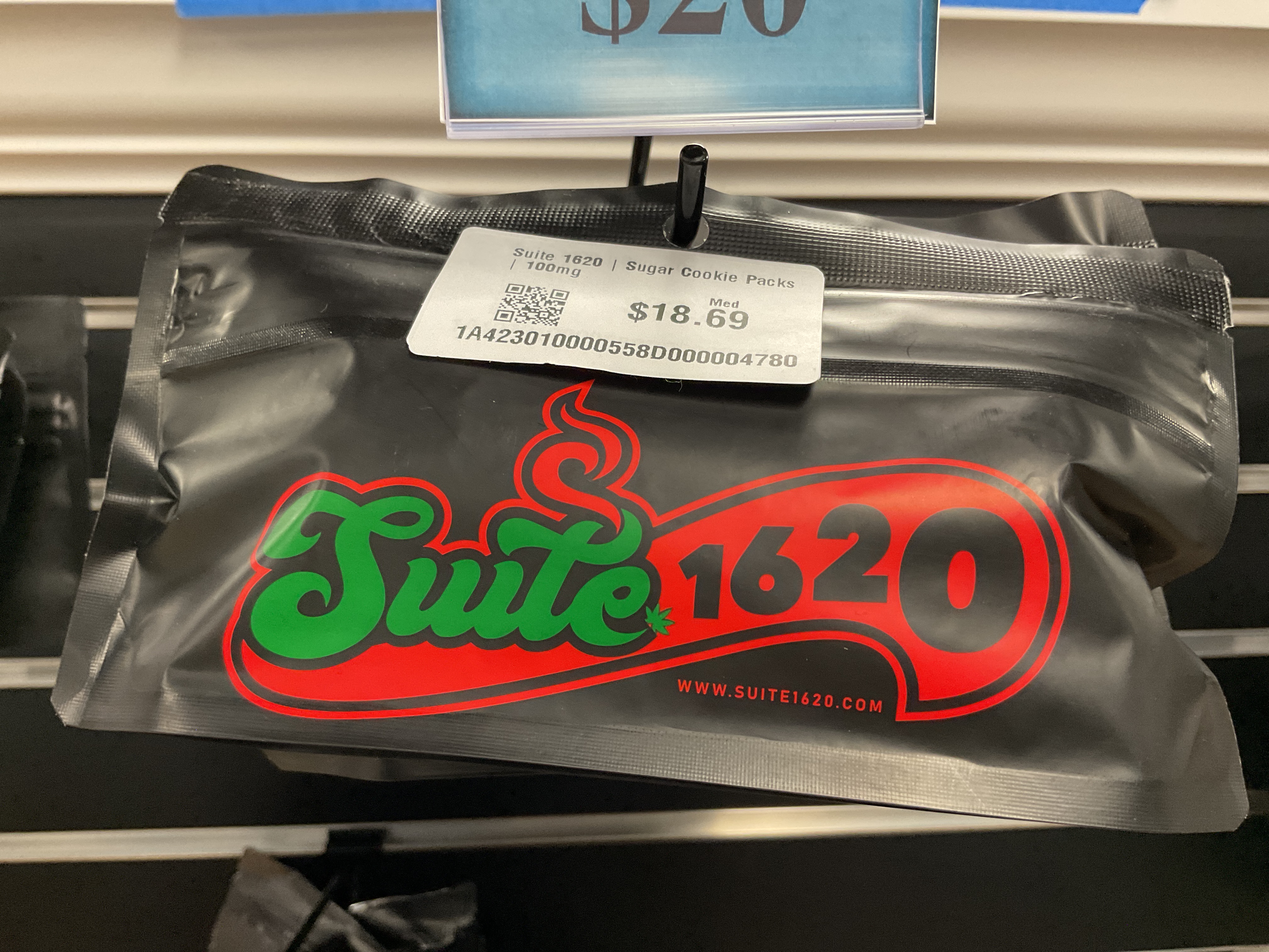 Photograph of product: Suite 1620 | Cookie Packs | 100mg