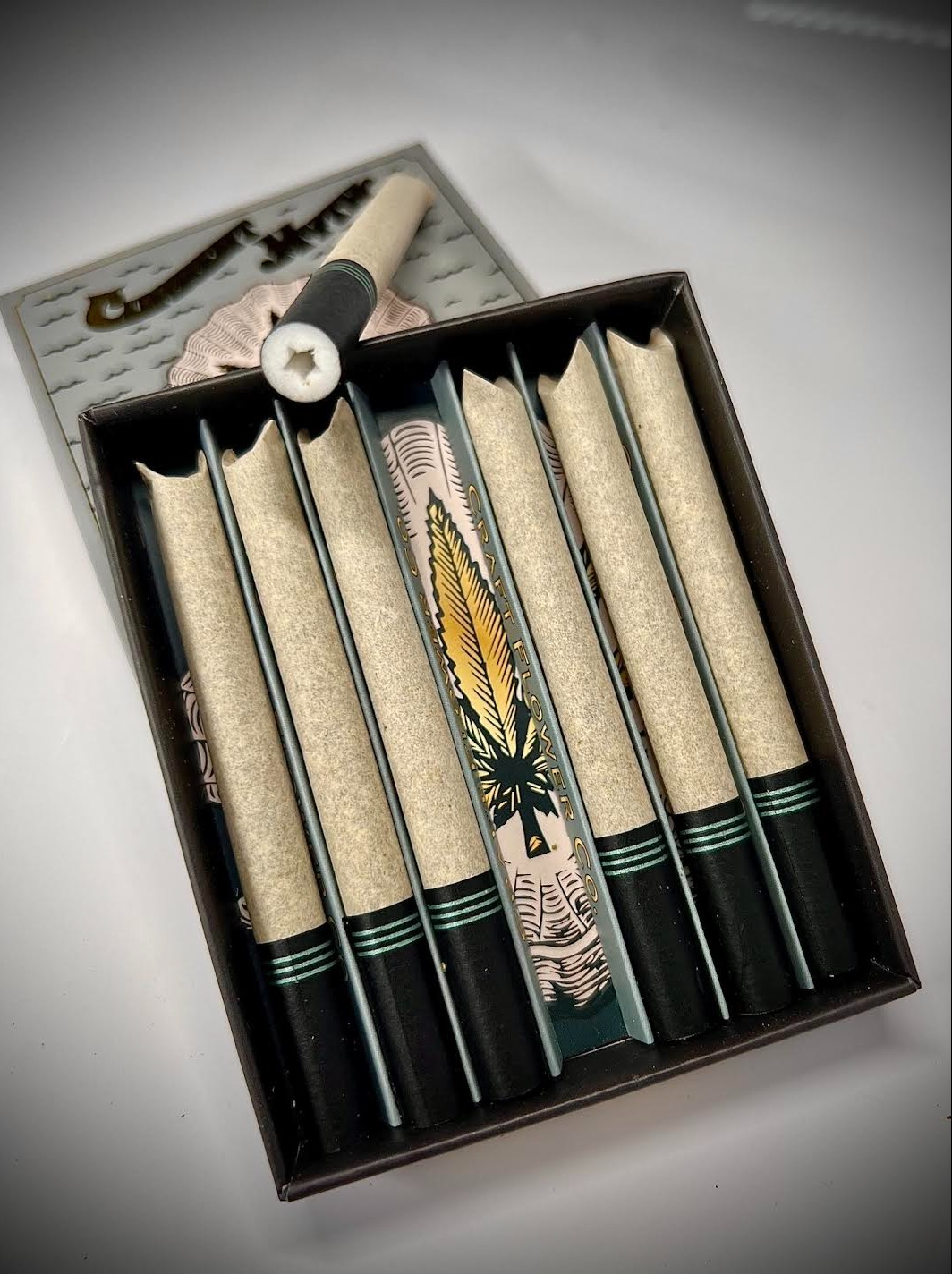 Photograph of product: Pre-Roll Pack 1:1 Gush Mintz (7 single pre-rolls)