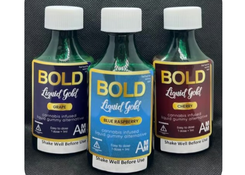Photograph of product: Bold Liquid Gold Blue Raspberry 140ML