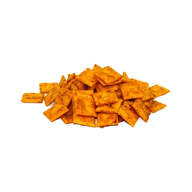 Photograph of product: Sriracha Crackers Munchies 100mg - Sales Floor