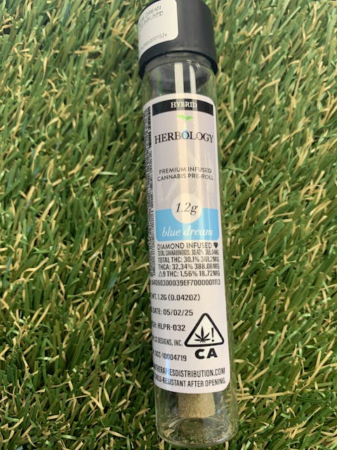 Photograph of product: BLUE DREAM 1.2G INFUSED - 