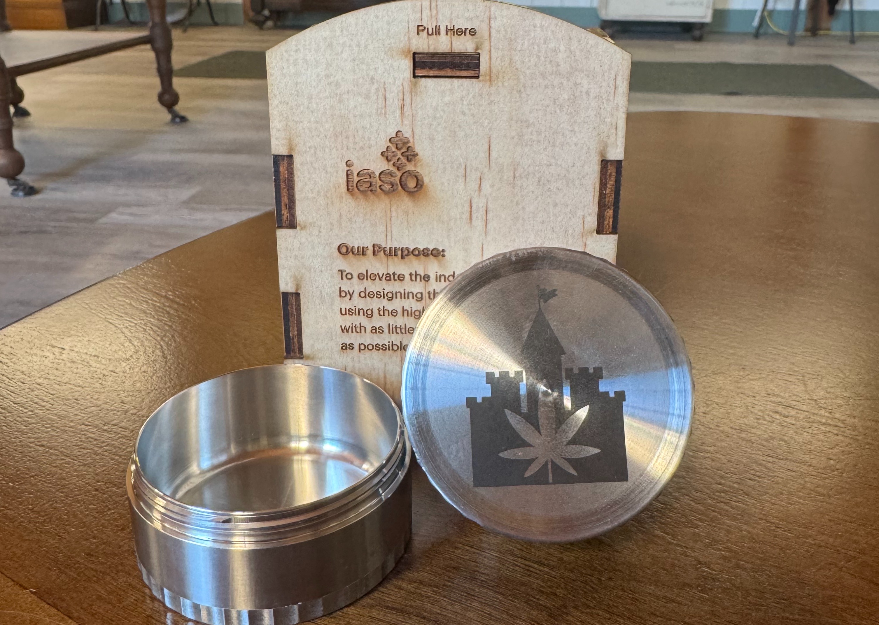 Photograph of product: 2.5in 3pc Stainless Steel Grinder | Iaso
