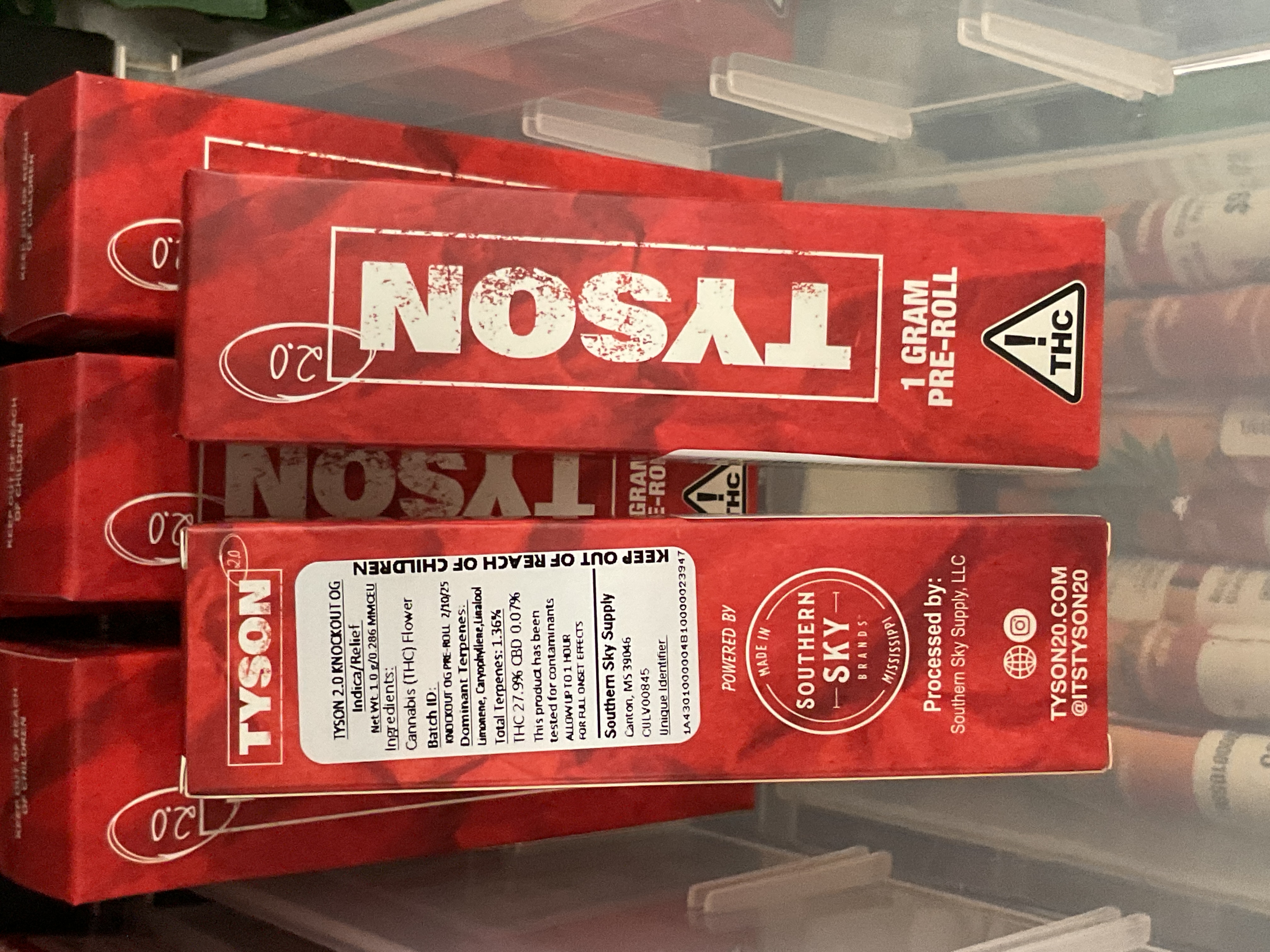 Photograph of product: Southern Sky | Tyson Knockout og Pre-roll