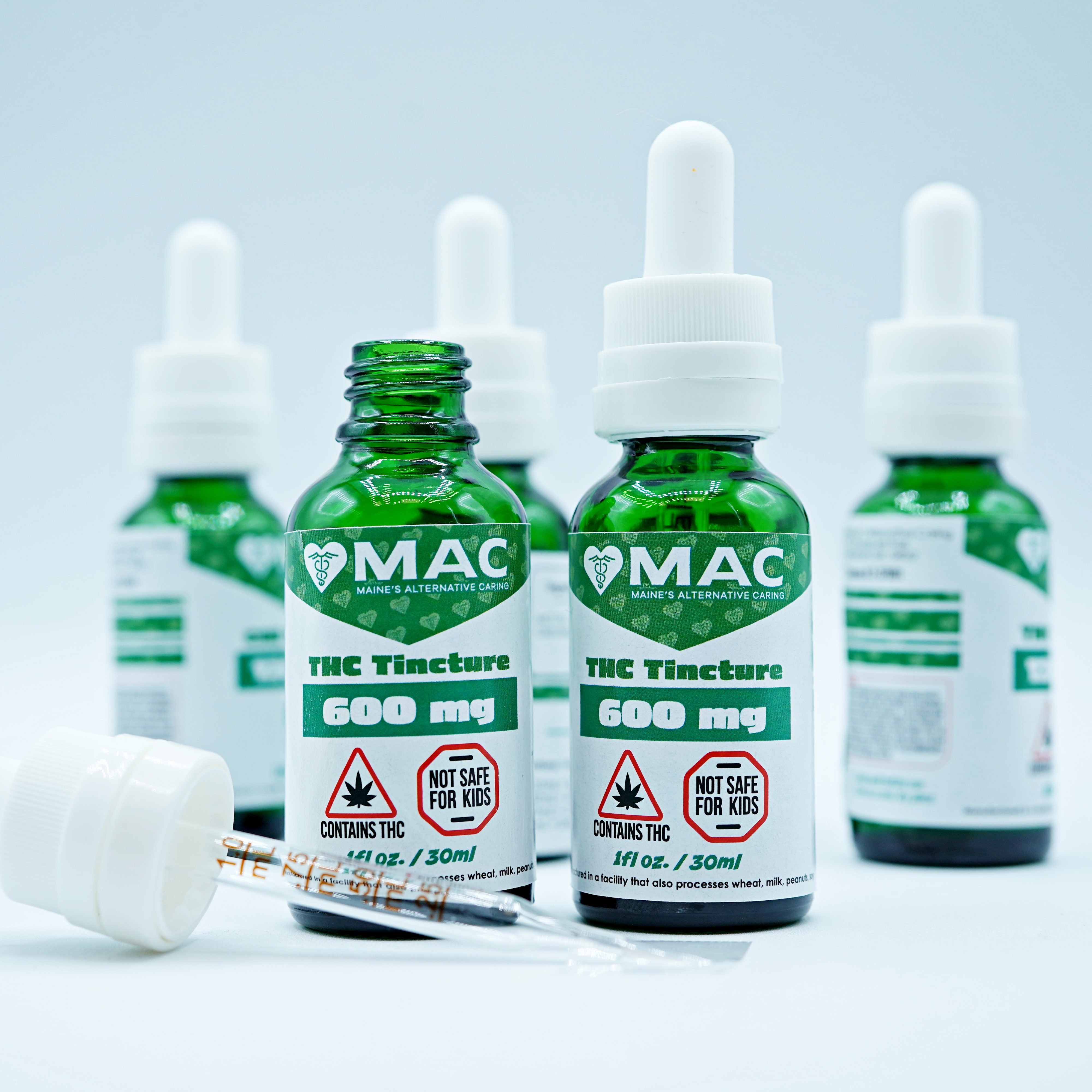 Photograph of product: (TH-oui Tincture) 600mg