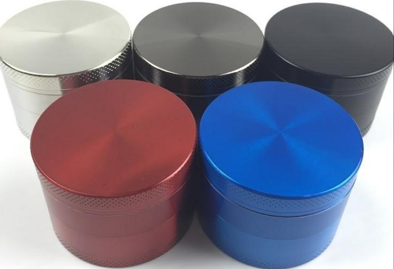 Photograph of product: Zinc 4pc Grinder 63mm