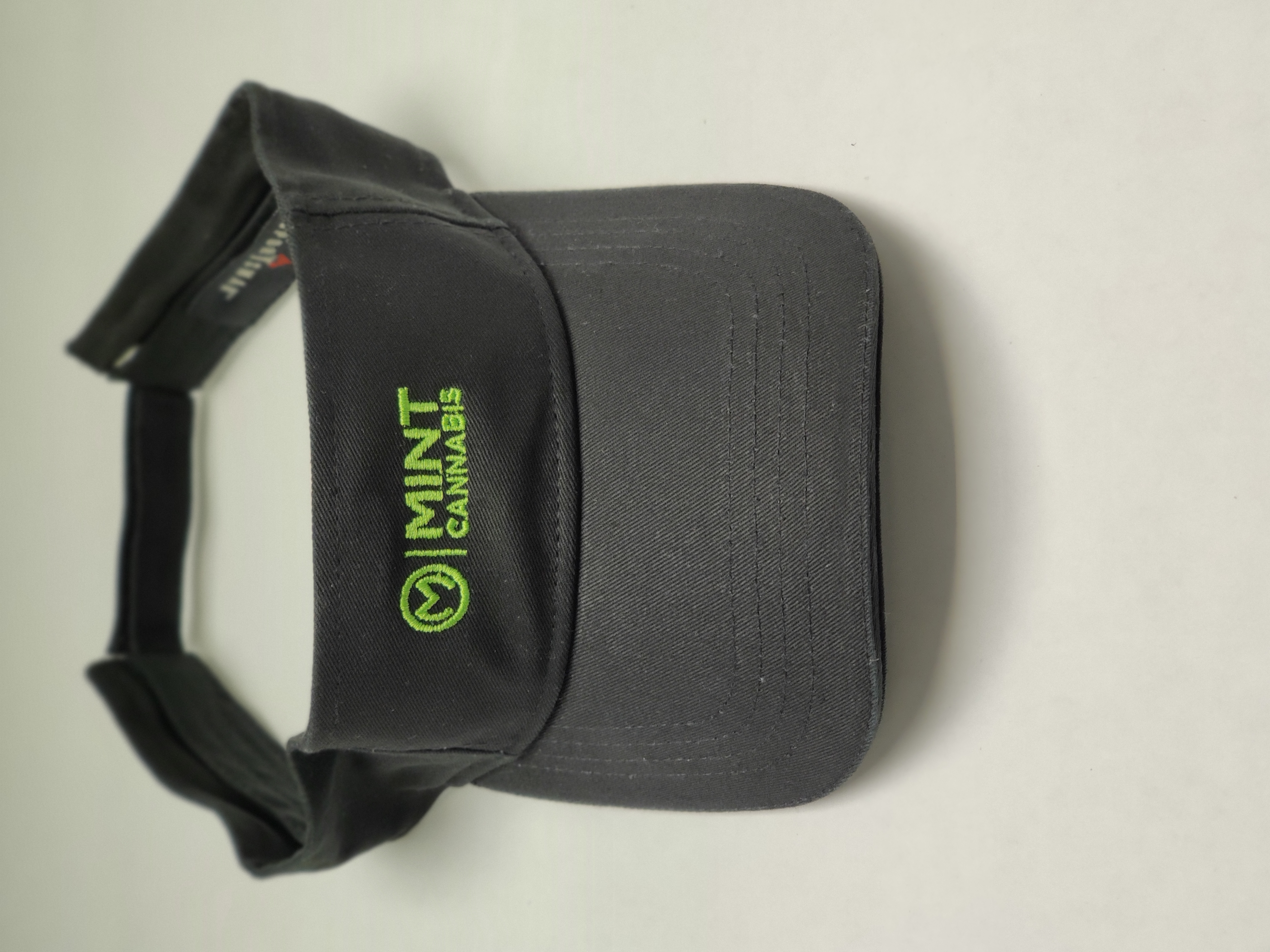 Photograph of product: Mint - Visor - Black