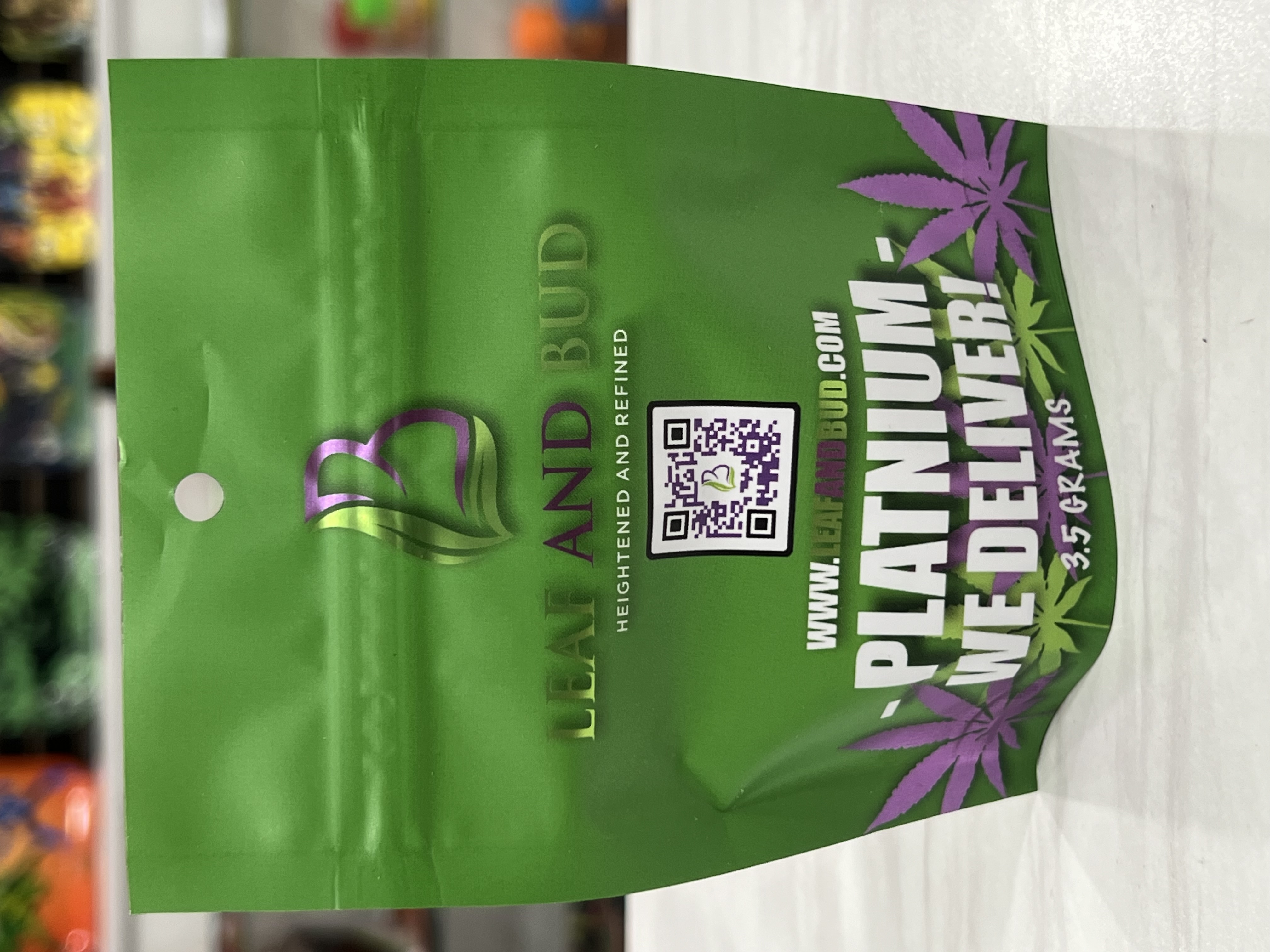 Photograph of product: Maui Wowie L&B Brand - 3.5g